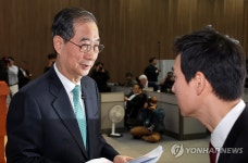 대통령 선거 출마 선언한 한덕수 전 총리