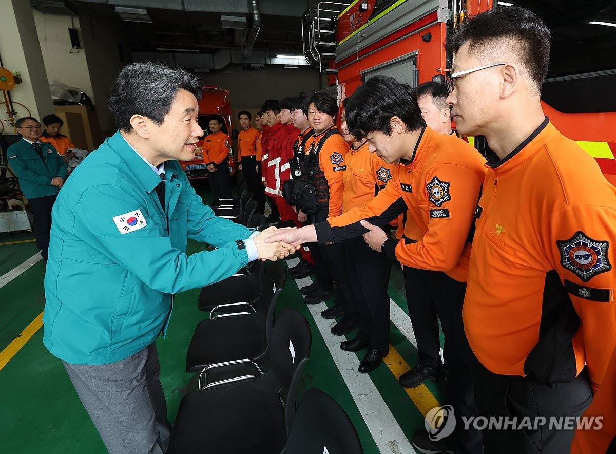 이주호 권한대행, 어린이날 연휴 치안 및 안전 대책 점검 약속