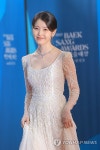 백상예술대상 참석하는 아이유