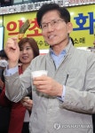 포항 죽도시장 찾은 김문수 후보