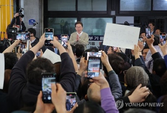 이재명 후보 경청투어 인파