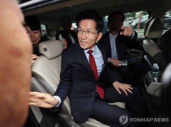 후보 일정 중단한 김문수