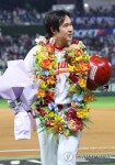 SSG 최정, KBO 리그 최초 500홈런