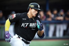 안현민 시즌 6호 홈런…kt, 삼성 꺾고 6연패 끝