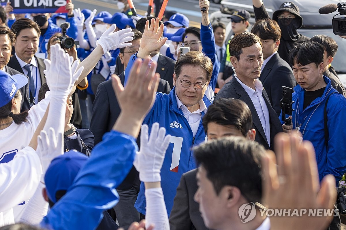이재명 후보, 21대 대선에서 과반 득표로 확신된 당선 기대치 넘나
