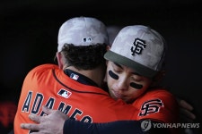 이정후, 두 경기만에 멀티히트…5경기 연속 안타 행진