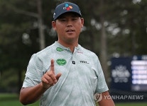 Kim Si-woo makes historic ace to soar into contention at PGA Championship