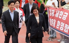 새만금 33센터 방문한 김문수 후보