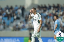 전북, 대구 4-0 완파하고 선두 탈환…첫 태극마크 전진우 골맛(종합)