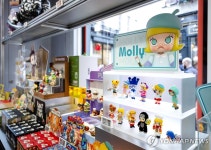 中팝마트 캐릭터 라부부 중동서도 인기…글로벌 기업 도약