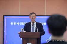 강원대 찾은 문형배 전 헌재소장