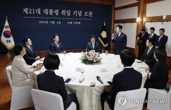 발언하는 김용태 비대위원장