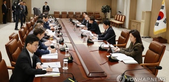 이재명 대통령, 비상경제점검 TF 회의 주재