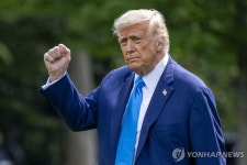 트럼프, 드론 방어 강화·드론 산업 장려 지시