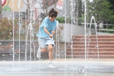 낮 최고 33도 초여름 더위…수도권·강원·제주 한때 비