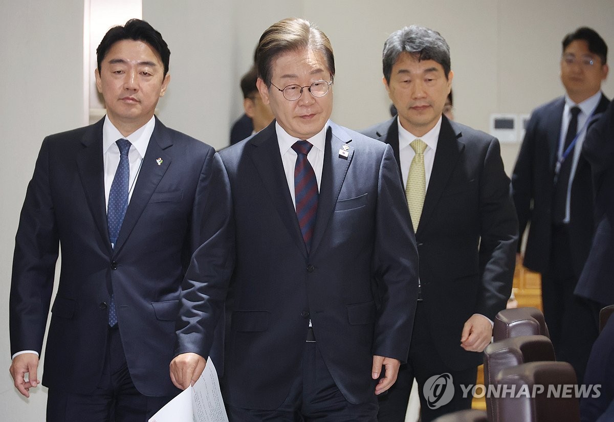 이재명 대통령, 생중계된 국무회의서 산업재해 대책 논의
