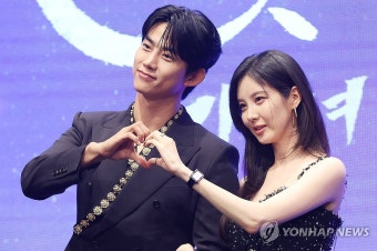 로맨스극에서 만난 서현-옥택연