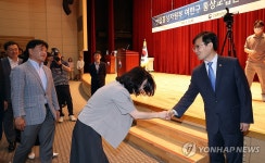 여한구 
