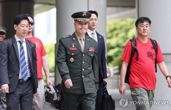 2심 첫 공판 출석한 박정훈 대령