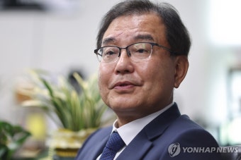 질문 답하는 이명현 순직해병 특검