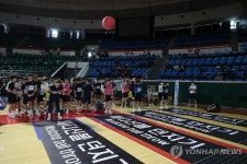 어디까지 날아가는 거에요?