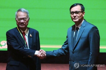 '국경 갈등' 태국·캄보디아 회담…