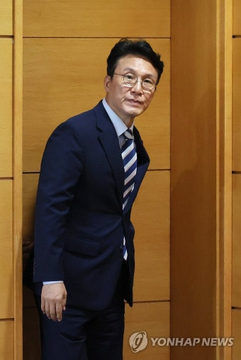 경제·민생분야 부처 업무보고 참석하는 김민석 총리 후보자