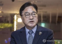 우원식 국회의장 홈플러스 입점 점주협의회 만나 해법 모색