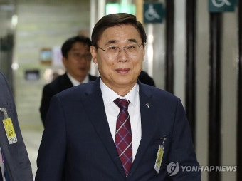 대북·안보 관련 인사청문회 참석하는 이종석 국정원장 후보자