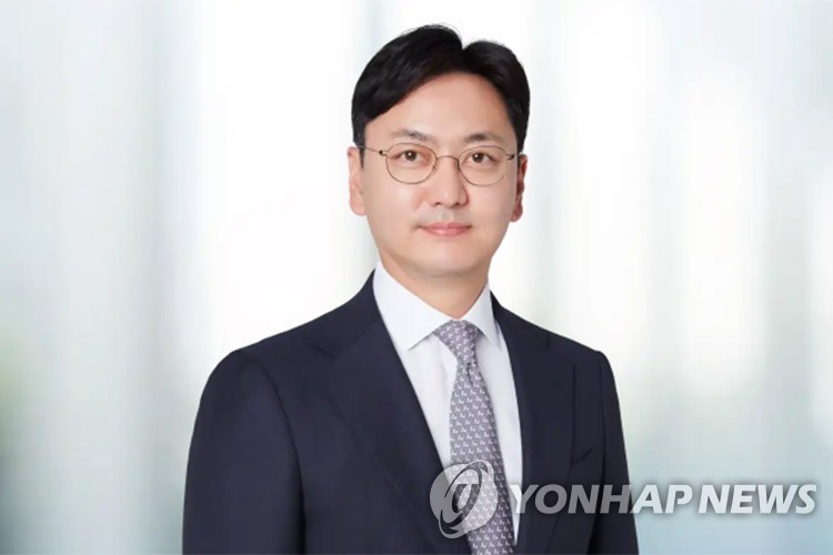 국방부 장관 추가 구속 결정, 구속영장 심문 연기 결정됐다.