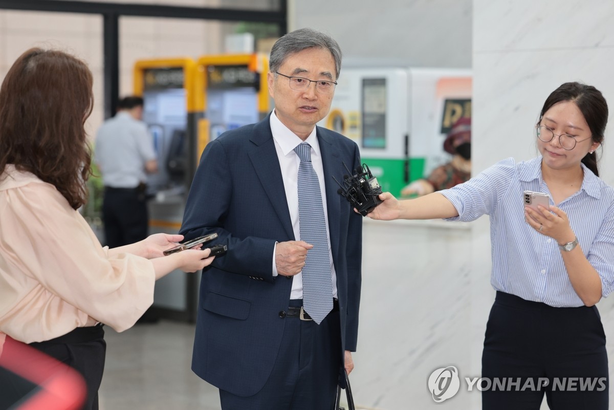 조현 외교부 장관, 미국 국무부 장관과 첫 만남: 한미 동맹 강화 및 북한 비핵화 협력 강조