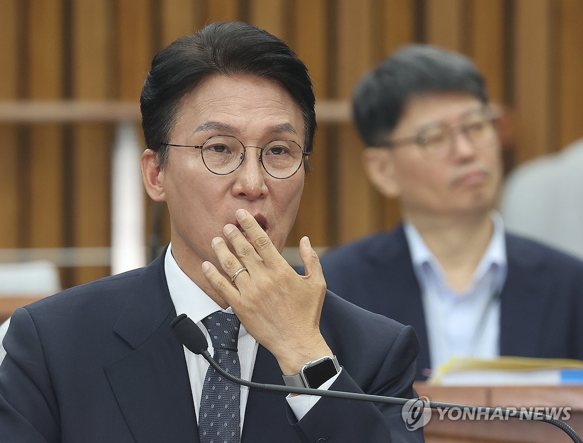 대통령 귀국, 김민석 국무총리와의 만남 강조