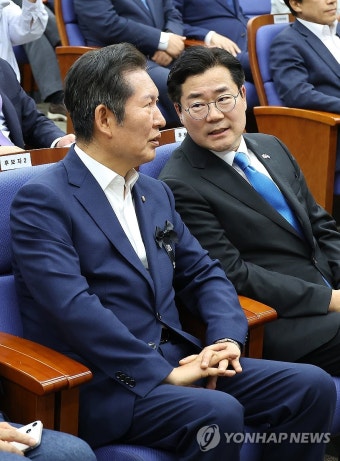 대화하는 정청래·박찬대 당대표 후보