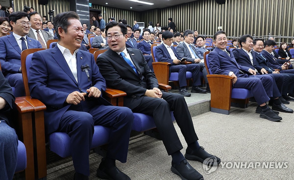 더불어민주당 차기 당대표 선거, 정청래 vs 박찬대 2파전 확정