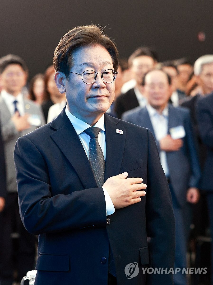 이재명 대통령, 부산 발전 주장...해수부 등 국가기관 빠르게 부산 이전