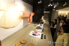 국가무형유산 기능보유자 합동 공개 손으로 빚은 시간 행사 열려