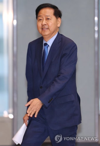 기자간담회 참석하는 구윤철 경제부총리 후보자