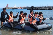 해경특공대원과 함께하는 바다 생존수영 교육