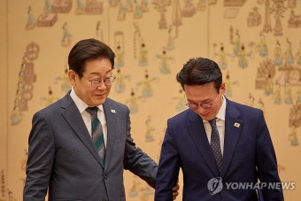 이재명 대통령, 국무총리 임명장 수여