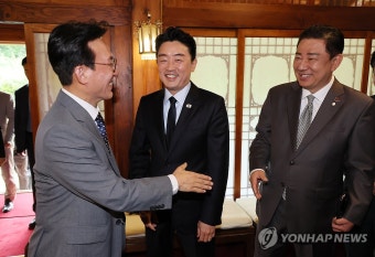 고위당정협의회 참석하는 김민석 총리