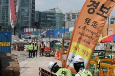 폭염 속 공사현장