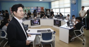 남극과 실시간 공동수업 전남 화순 오성초, 2030교실 눈길