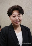 취재진 앞 윤희숙 혁신위원장