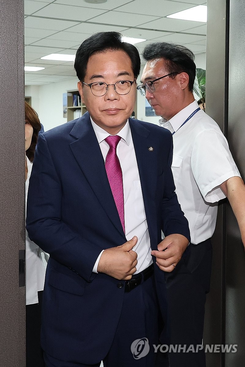 국민의힘이 순직해병특검에 출석한 임종득 의원, 추가 조사 결과 기대됨