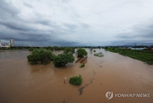 홍수주의보 발령된 군문교