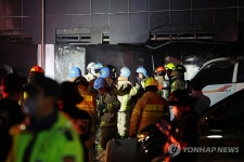 [속보] 소방당국 광명 화재 현장 옥상서 주민 23명 구조