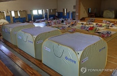 감성초등학교 비상급수시설 | 학교 강당에 마련된 대피소