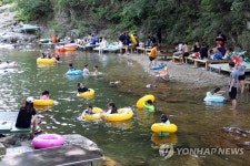 피서는 계곡에서 무주 구천동에 관광안내 상황실 운영