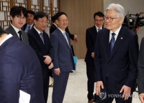 임명장 수여식 마친 최동석 인사혁신처장