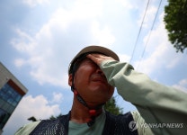 닦아도 계속 나는 땀